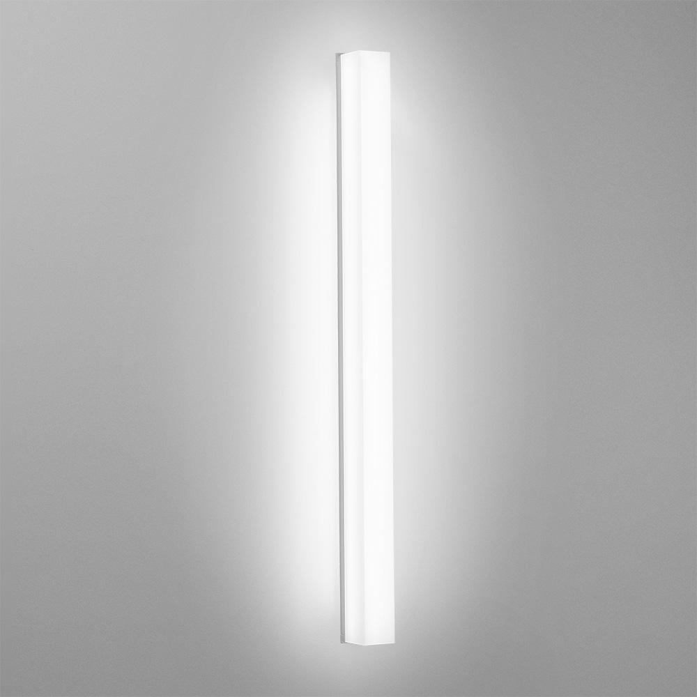 A square linear luminaire with a fully luminous diffuser on a gray background