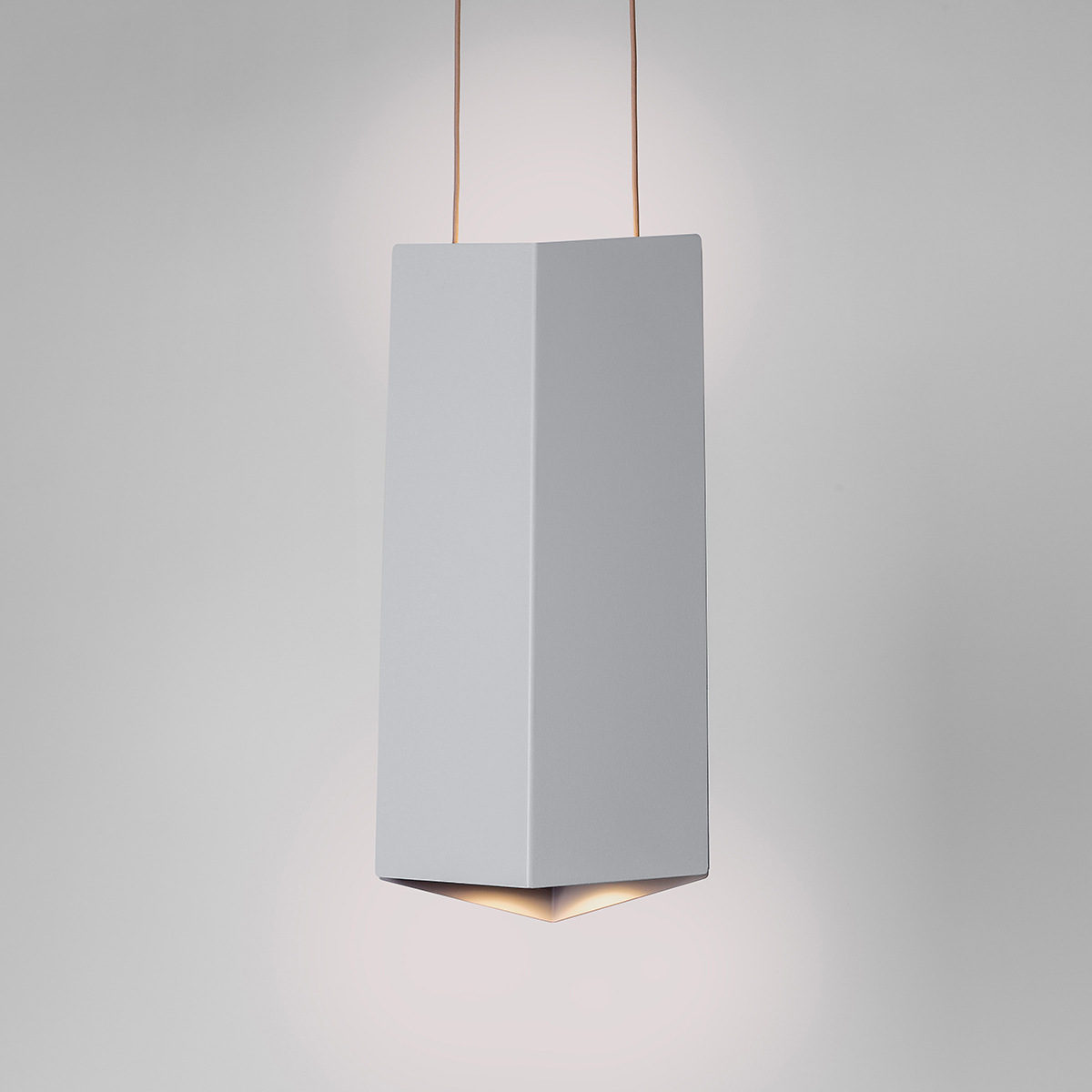 Ridge updown pendant front view | Visa Lighting