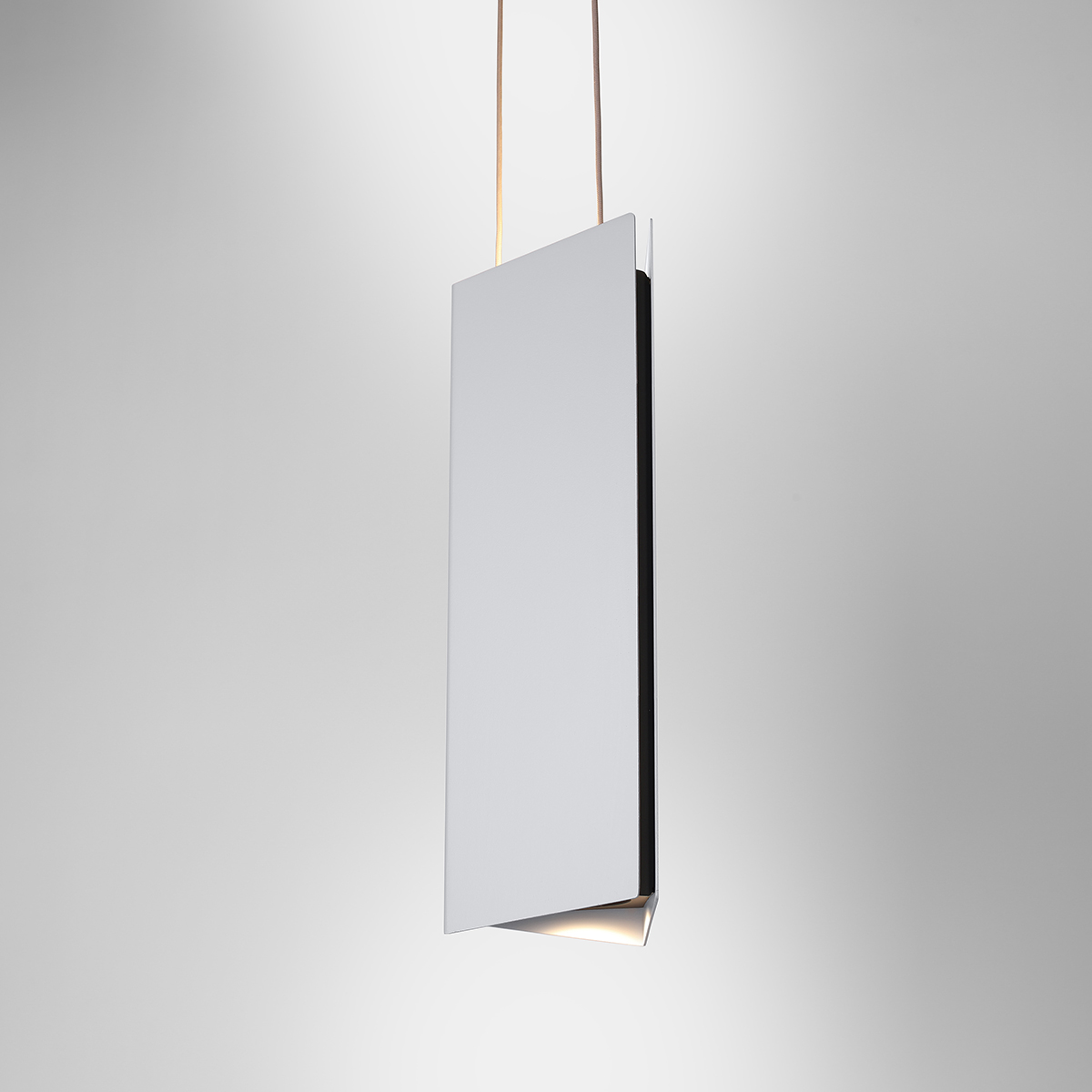 Ridge updown pendant bottom, side view | Visa Lighting