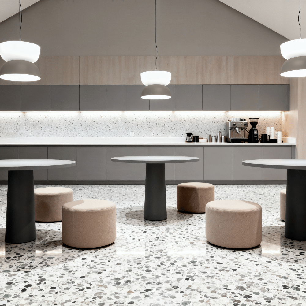 Anna Pendant Wide-Wide Break Room 