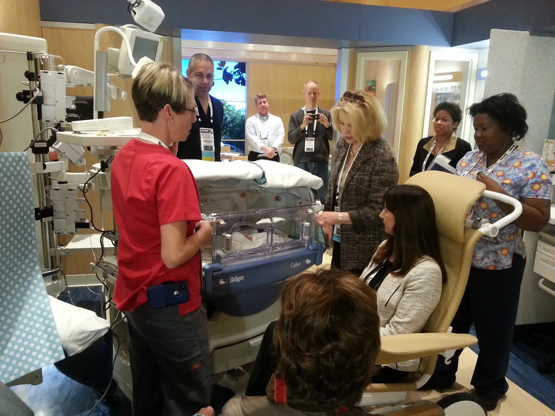 New mom orientation simulation at the IPCD Nicu Simulation Lab