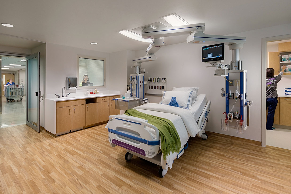 Unity Slot Lights Above Patient Bed